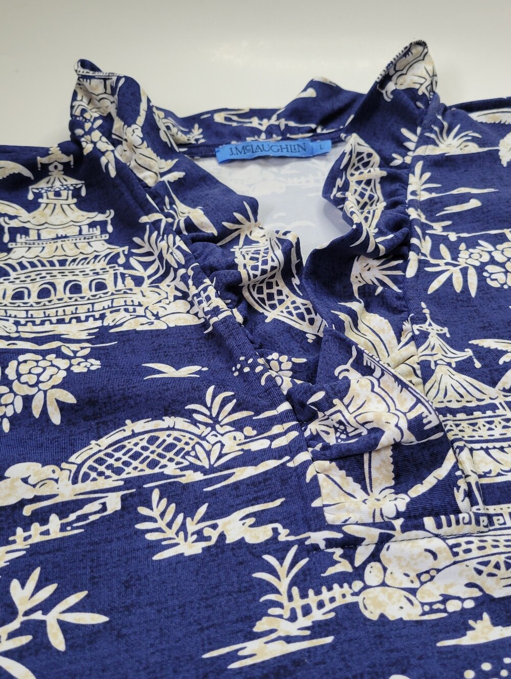 J.McLaughlin Navy White Chinoiserie Pagoda Toile Sleeveless Ruffle Top Womens LG - Picture 5 of 7